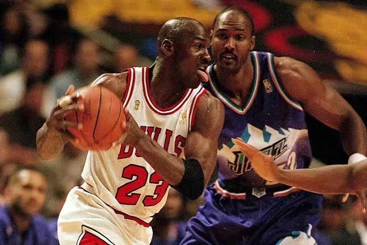 张伯伦入选巅峰十佳球员，NBA历史地位再升一格